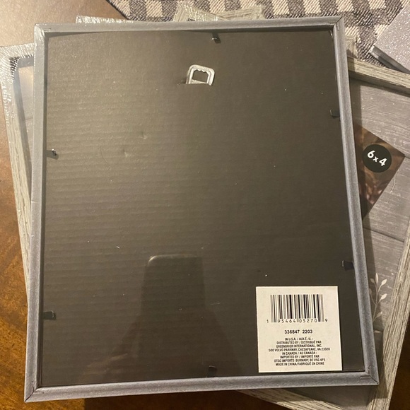 Home Decor New set of 4 - Picture 2 of 2